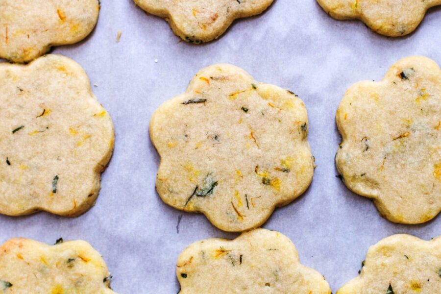 #SusanCooksVegan: How To Make Dandelion Vegan Shortbread Cookies